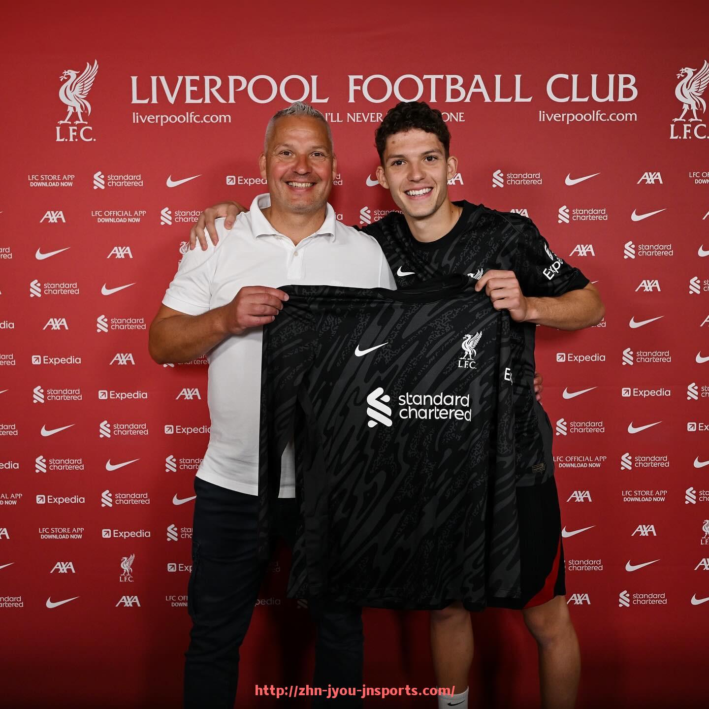 jiuyou九游娱乐-法甲球队目标设定与赛季发展战略研究